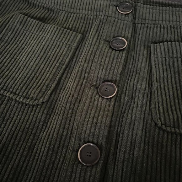 Classic Zara Dark Green Skirt - Picture 4 of 4